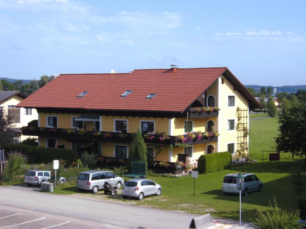 Ferien-Garconniere Hemetsberger Apartment Weyregg Exterior photo
